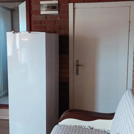 ホームステイ Koilada Carpisantuerk Konaklari İmroz